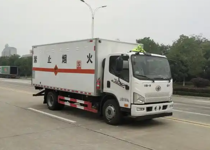 东区爆破器材运输车可以上高速吗？